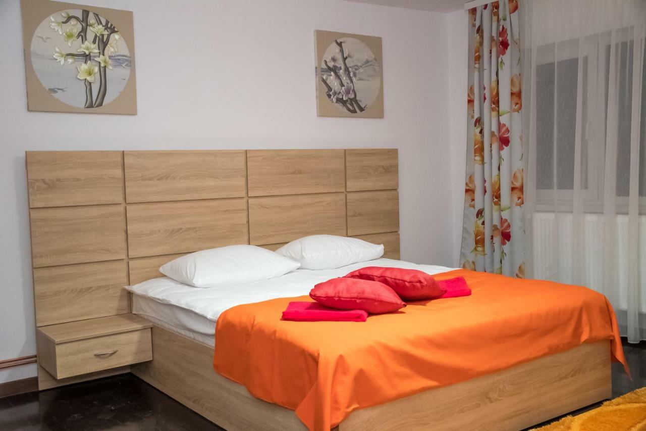 Vila Club Dioda Cicanesti Ngoại thất bức ảnh