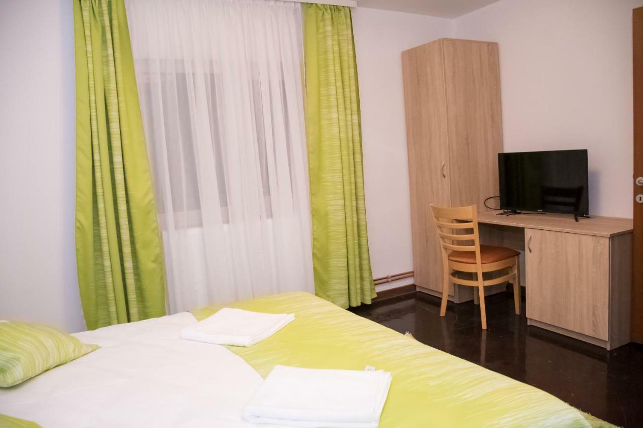 Vila Club Dioda Cicanesti Ngoại thất bức ảnh