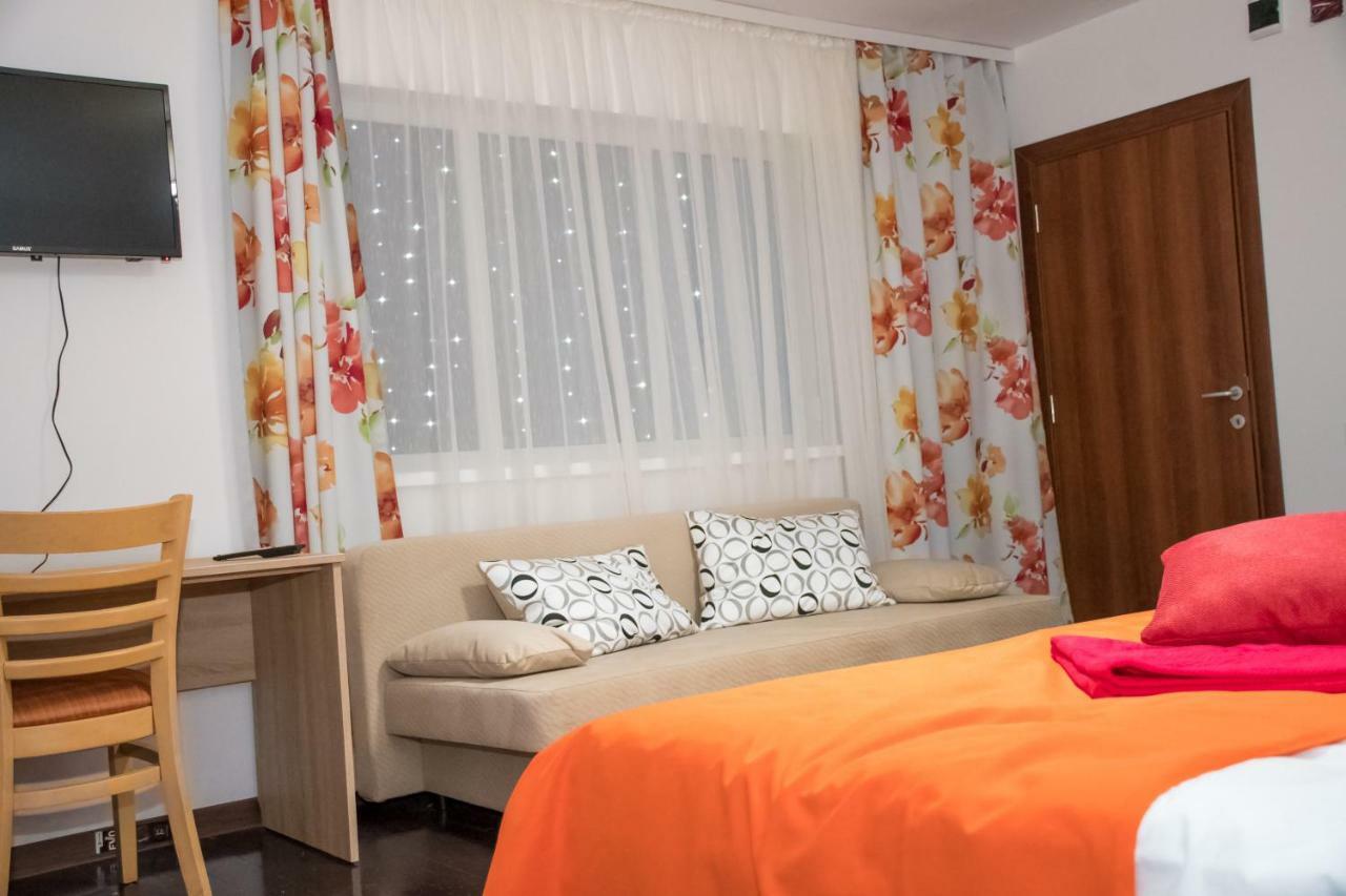 Vila Club Dioda Cicanesti Ngoại thất bức ảnh